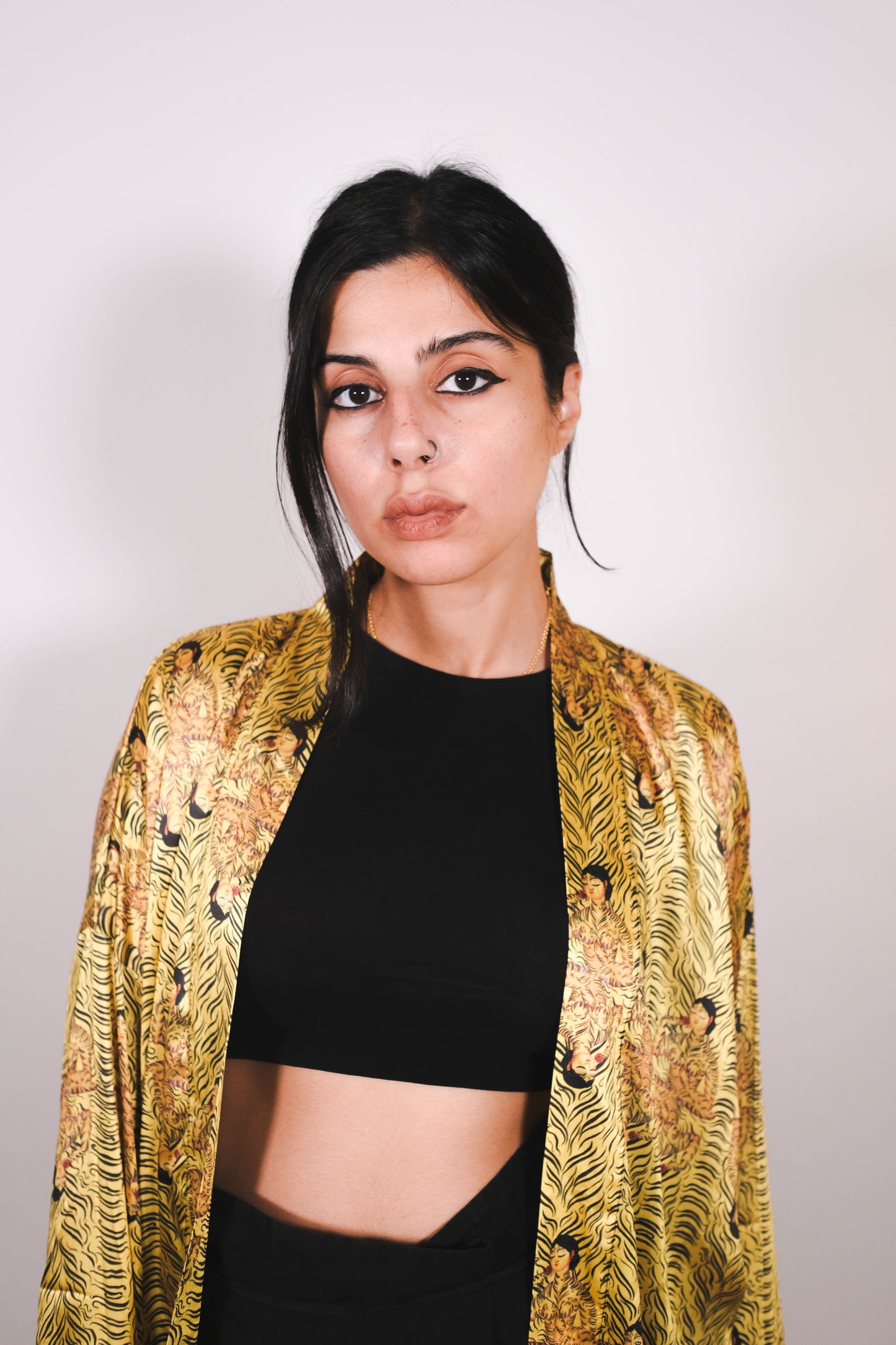 Tiger Aurat Robe (Sleeved)