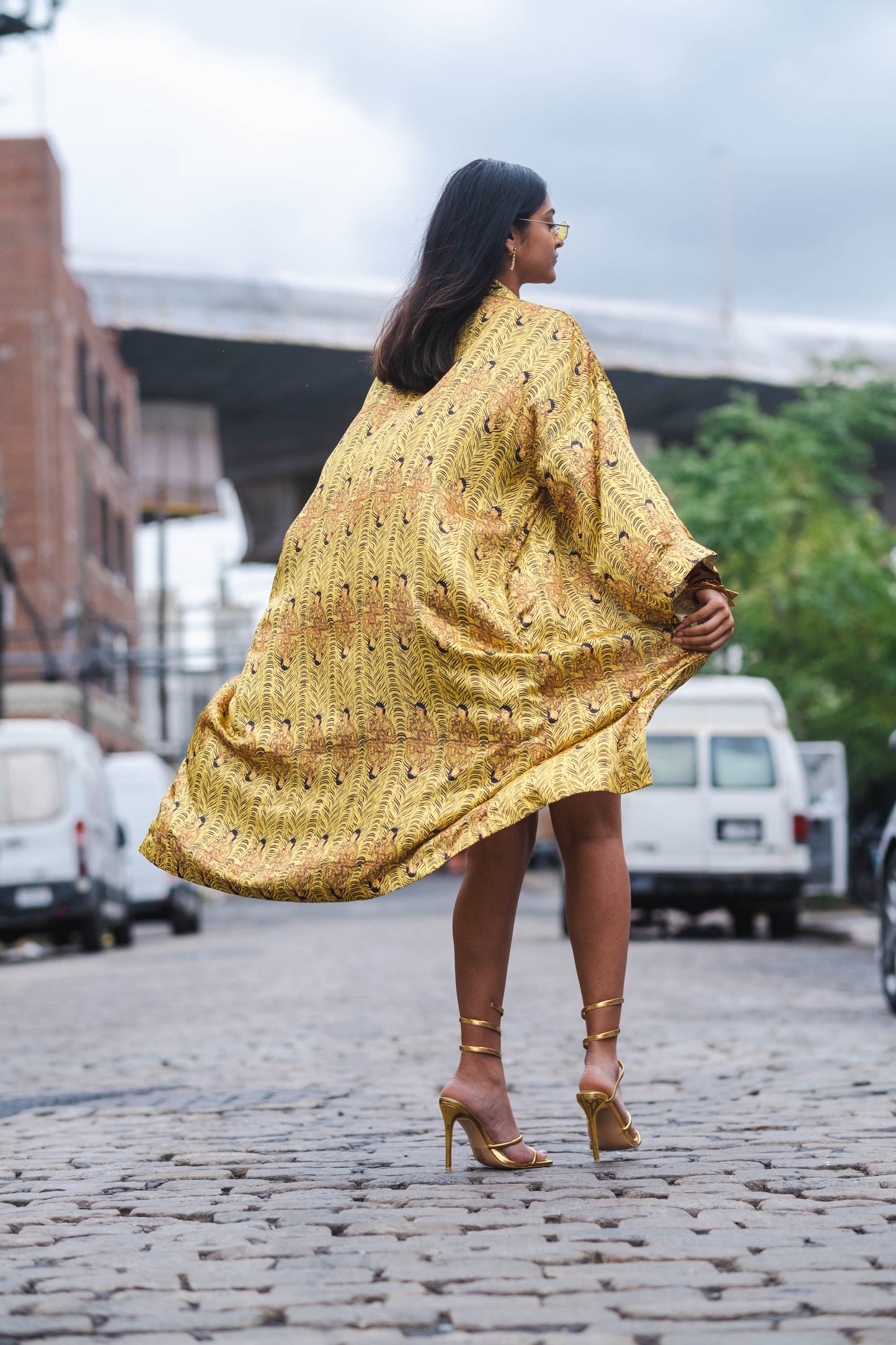 Tiger Aurat Robe (Sleeved)
