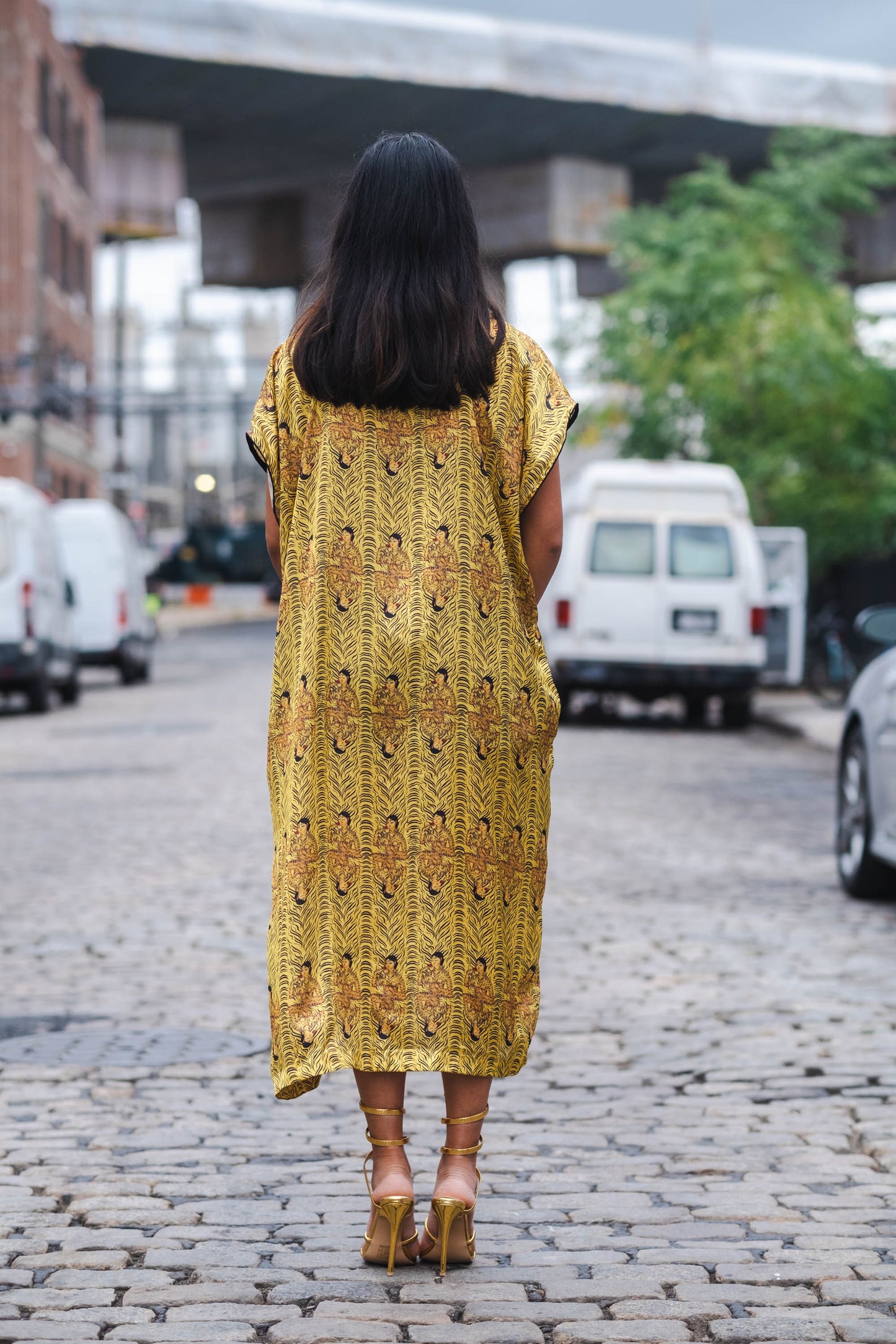 Tiger Aurat Robe (Sleeveless)
